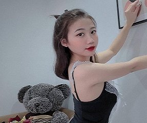 An An khiêu gợi trong trang phục của cô hầu gái của mình – Phe69