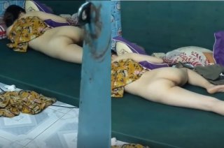 Lẻn vào phòng em hàng xóm xem bướm – Phim Sex Việt Nam